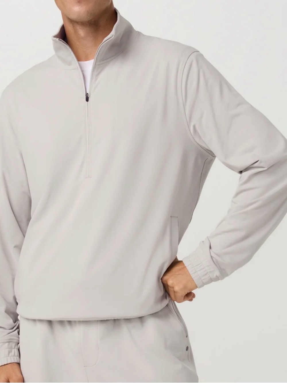 NWT Vuori Men’s Light Gray Quarter-Zip Pullover Sweater